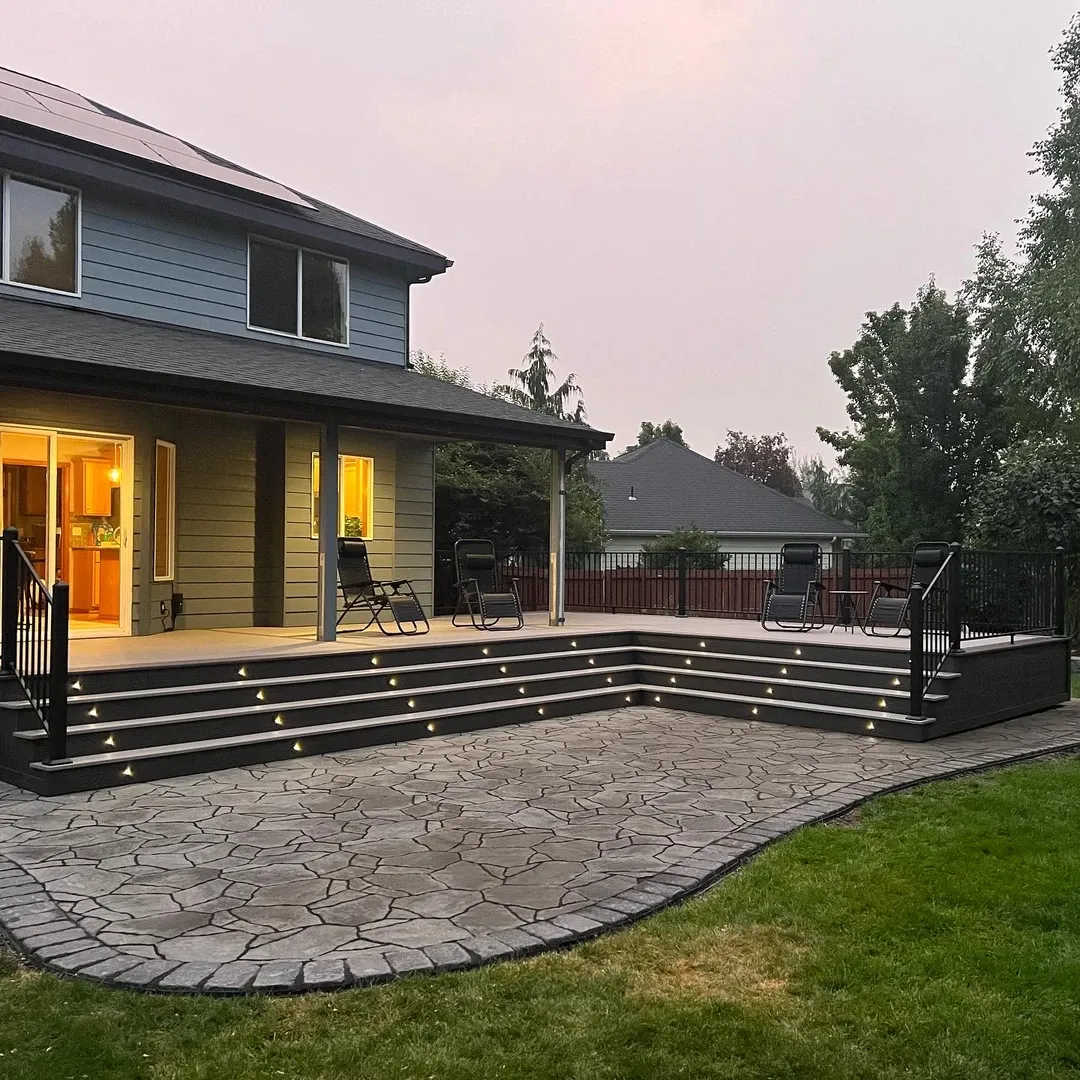 Completed deck project by Dynamic Decks, Spokane region